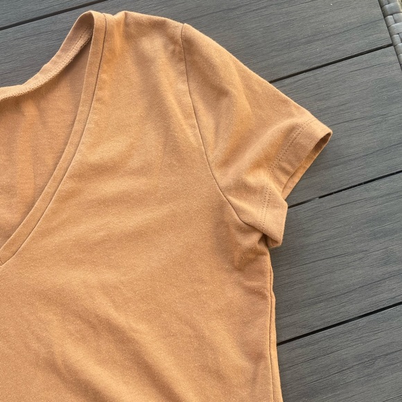 Crop Top - Picture 4 of 5